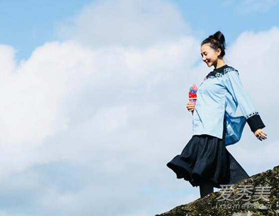 歌手阿朵复出娱乐圈了吗 阿朵这些年都在做什么