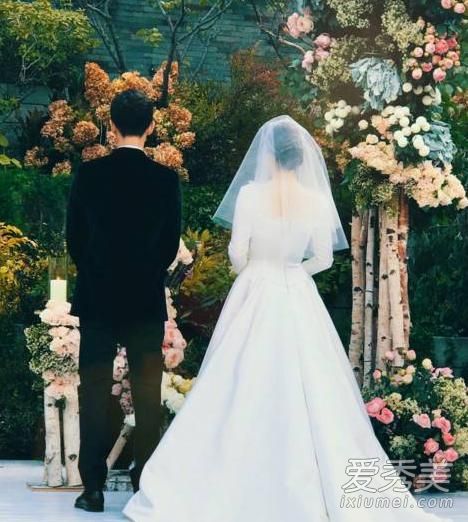 碎乐直播偷拍宋仲基宋慧乔婚礼 这次又靠章子怡赚了不少钱