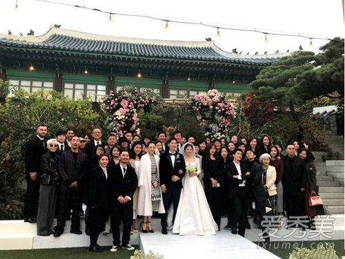 碎乐直播偷拍宋仲基宋慧乔婚礼 这次又靠章子怡赚了不少钱