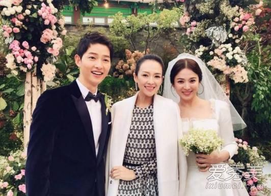 碎乐直播偷拍宋仲基宋慧乔婚礼 这次又靠章子怡赚了不少钱