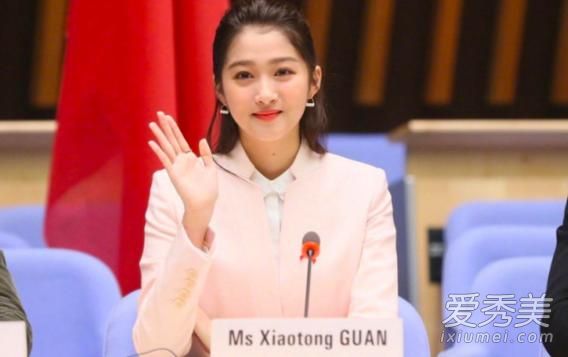 关晓彤比易烊千玺英文演讲略胜一筹 却还是避免不了被黑