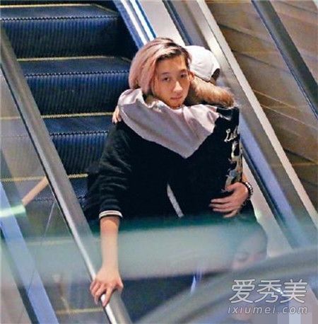 成龙女儿吴卓林出柜 成龙是怎么看待的？