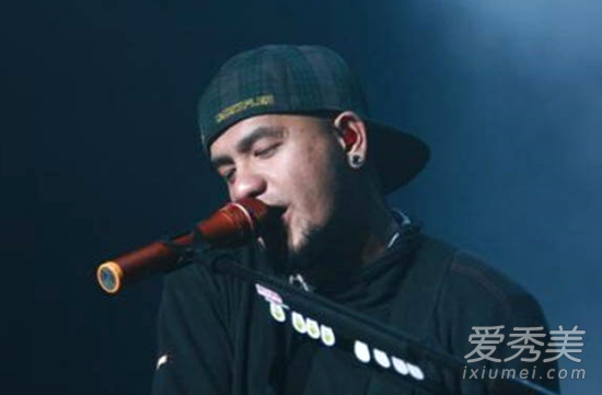 张震岳的歌为什么被封杀了？