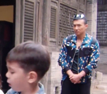 刘畊宏岳父的凝视是什么梗 刘畊宏岳父的凝视表情包图片