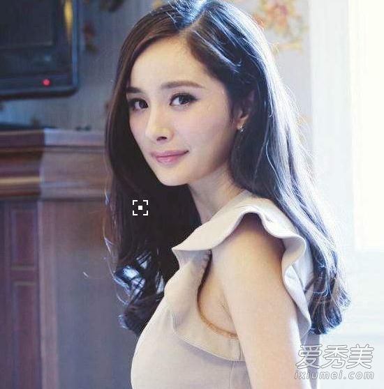 杨幂小时候讲故事内容介绍 杨幂是怎么出名的？