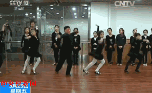 拉丁小胖何雄飞跳舞动图大全集