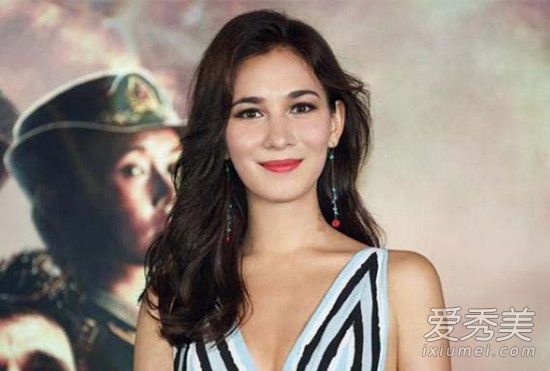 战狼2女主角卢靖姗图片私照盘点