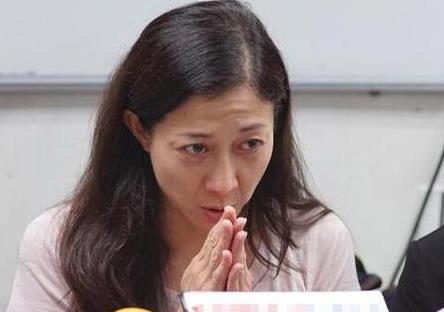 成龙女儿同性恋是真的吗 成龙女儿是不是同性恋
