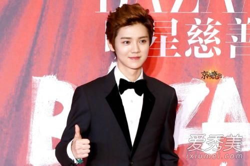 拍照抢c位是什么意思 c位是什么意思组合站位