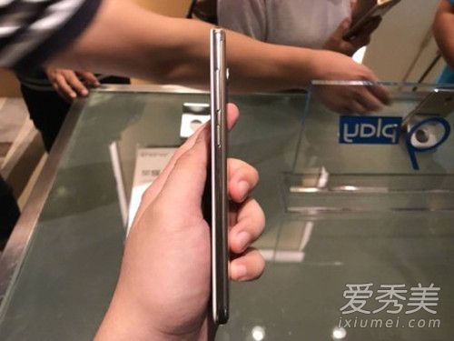华为荣耀V9 play什么时候上市 华为荣耀V9 play多少钱