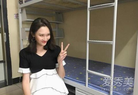 网红坐王俊凯床上拍照是怎么回事 有什么来头 微博资料曝光