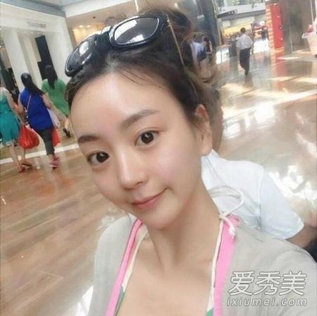 朴有天未婚妻是谁 朴有天未婚妻黄荷娜资料背景介绍