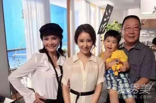 林心如与婆婆合影 林心如婆婆近照曝光