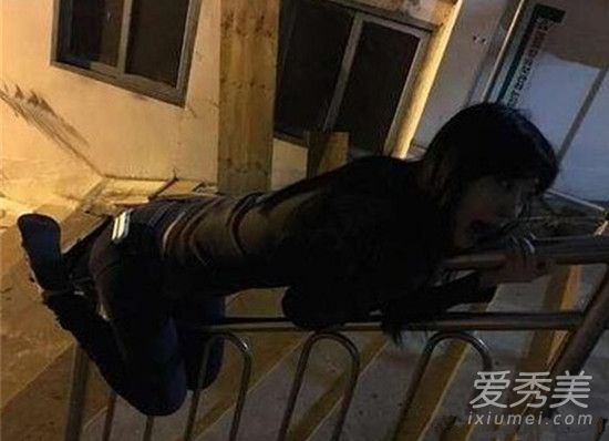崔雪莉ins诡异照片事件是怎么回事？