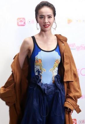 蔡依林穿泳衣上街是怎么回事 蔡依林泳衣外穿上街照片
