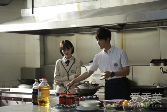 夏至未至郑爽教陈学冬做麻婆豆腐完整视频