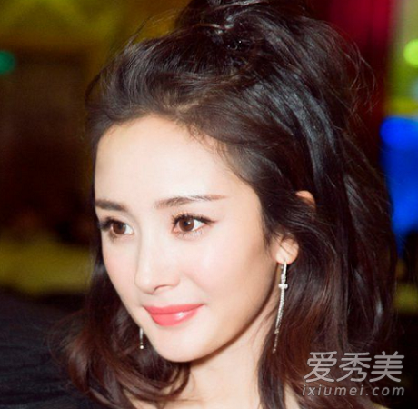 杨幂的脸撑不了多久了 杨幂的脸快跨了吗
