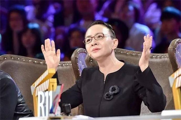 宋丹丹自曝明年退休 称自己已年近60退休是个完美的选择