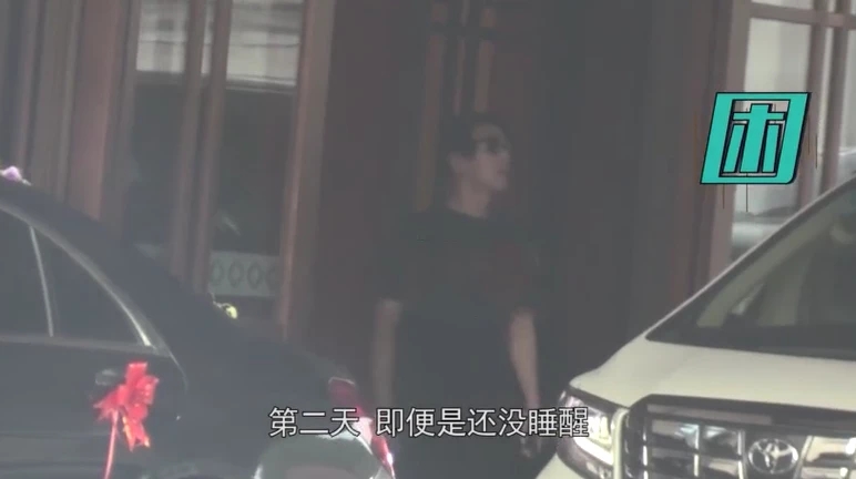 高圆圆携女探班是什么情况 高圆圆携女探班照片