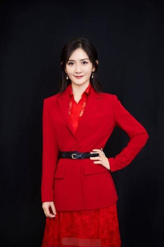 谢娜兼任央视主持 这到底是怎么回事？