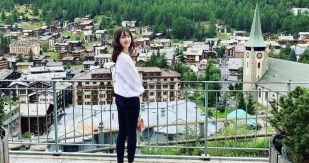 章泽天回怼网友怎么回事 怼网友没发照片的日子都在读书