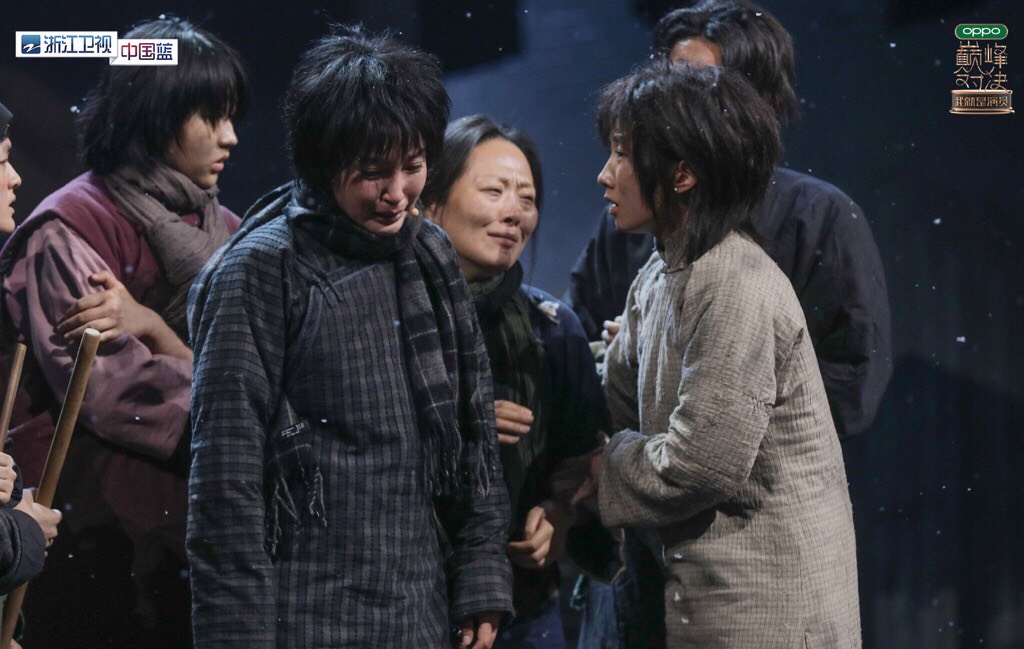 《巅峰对决》合作前辈李冰冰 孟美岐颠覆形象虚心讨教