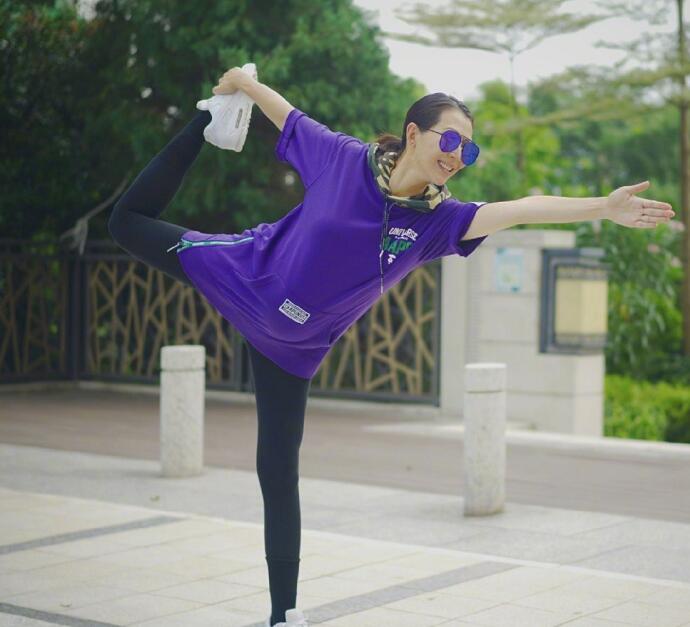 曝蔡少芬三胎怀男 绝世好老公张晋宠上天接女儿放学太幸福