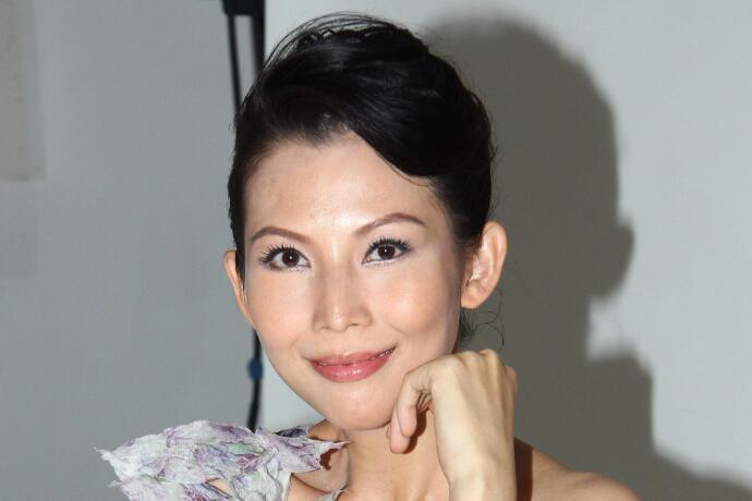 曝蔡少芬三胎怀男 张晋老来得子把老婆宠上天