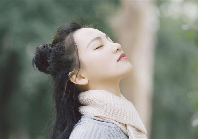 黄灿灿怎么考上武大的 武大校花黄灿灿为什么不拍戏了