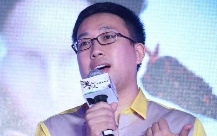 于正怎么瘦的 于正减肥暴瘦成皮包骨变化好大