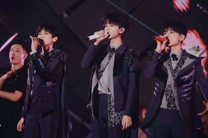 TFBOYS报平安 三小只微博发文关心粉丝太宠粉