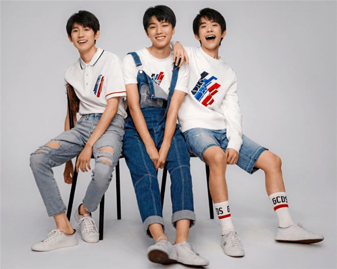 TFBOYS报平安 三小只微博发文关心粉丝太宠粉