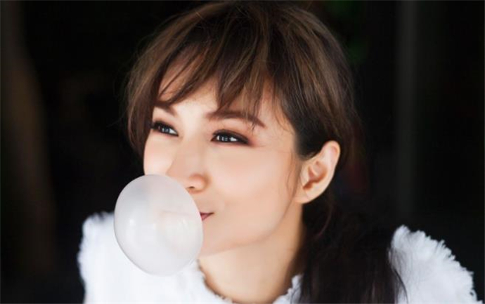 飞儿乐队主唱被踢faye是真的吗 飞儿乐队换主唱原因