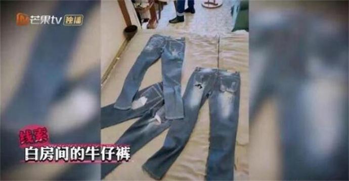 白敬亭弹钢琴费屁股是什么梗 白敬亭裤子屁股上的洞是怎么来的