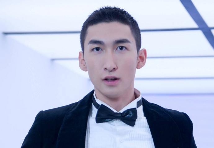 武大靖妈妈是演员吗 妈妈吕玉香颜值超高气质佳
