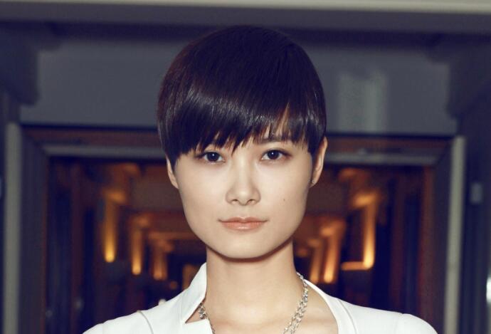 李宇春谈网络暴力 一句话说出太多无奈