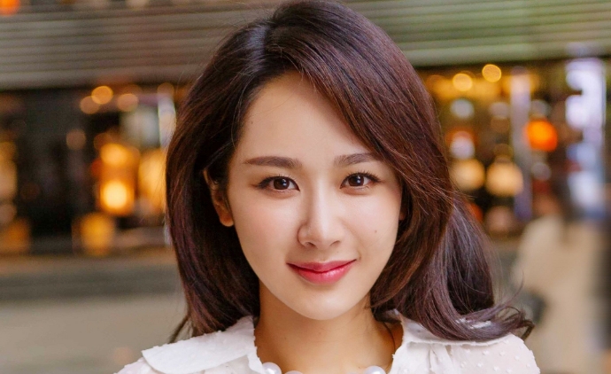 杨紫有没有整容 杨紫承认微调了采访是不是真的