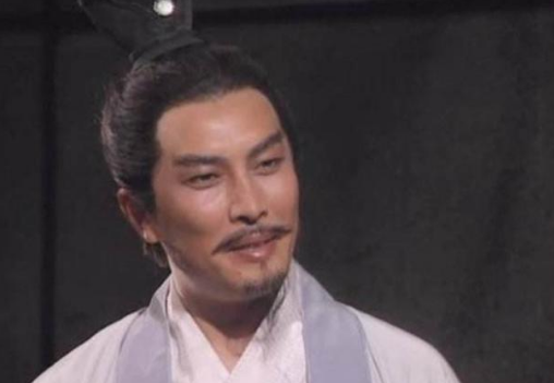 为什么总有人怀疑诸葛亮的忠诚？诸葛亮到底是不是忠臣？