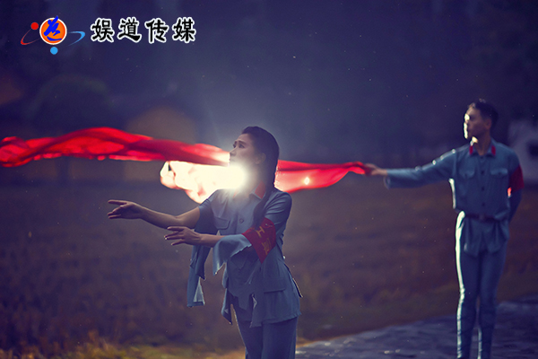 著名舞蹈家夏冰再赴井冈山用特殊方式告慰英魂