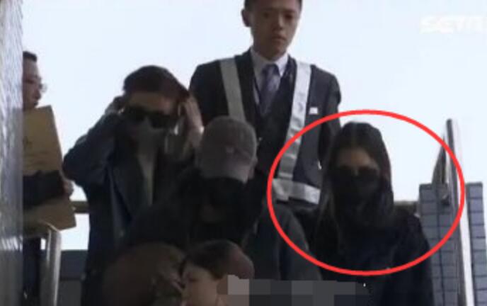 高以翔女友失控痛哭 今生有缘无份落泪身影令人心酸