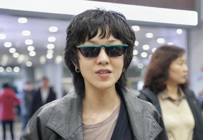 郭采洁新发型似大妈 美女秒变大妈只差一个托尼老师