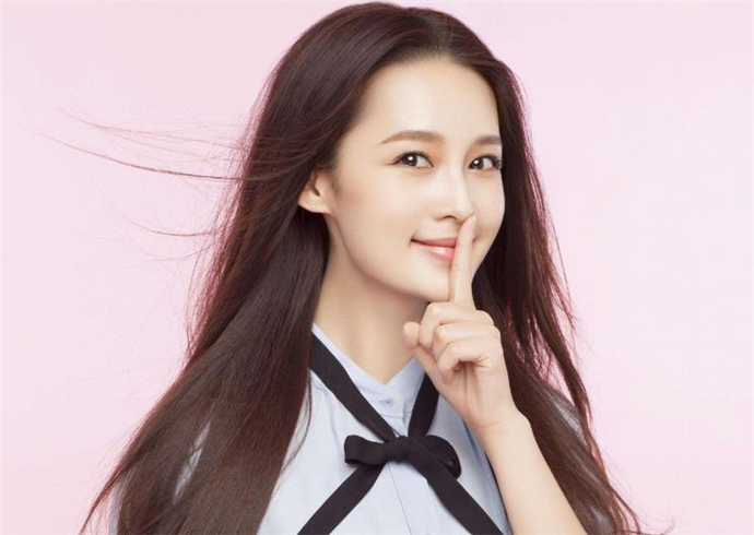 李沁的男朋友叫什么 李沁谈恋爱了没男朋友是谁
