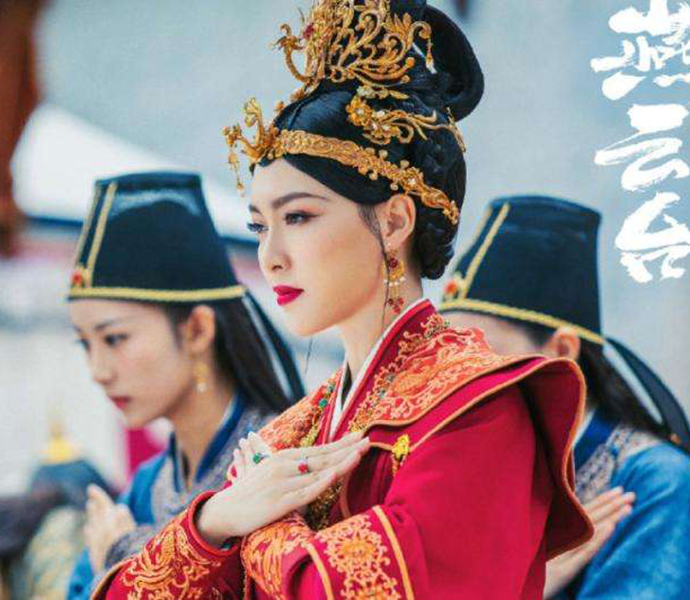 燕云台回应唐嫣进组 搞特殊带50人进组要求其他演员让路？