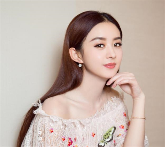 赵丽颖产后状态 产后复出拍杂志状态大好破抑郁传言