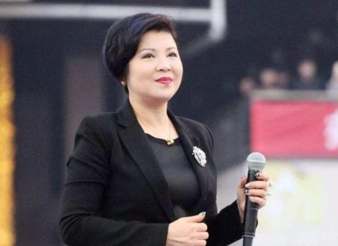 蒙面唱将宝藏女王真实身份 宝藏女王真实身份揭露令网友大吃一