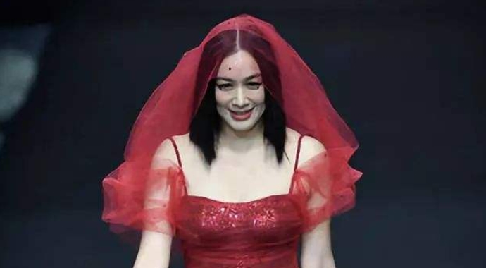 钟丽缇多大岁数了 钟丽缇怎么保养的看起来这么年轻