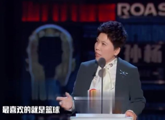 邓亚萍吐槽男篮 儿子喜欢足球篮球太让人闹心了