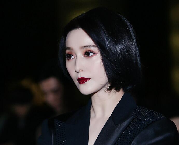 范冰冰短发造型 全面复出霸气十足现场生图曝光太美了