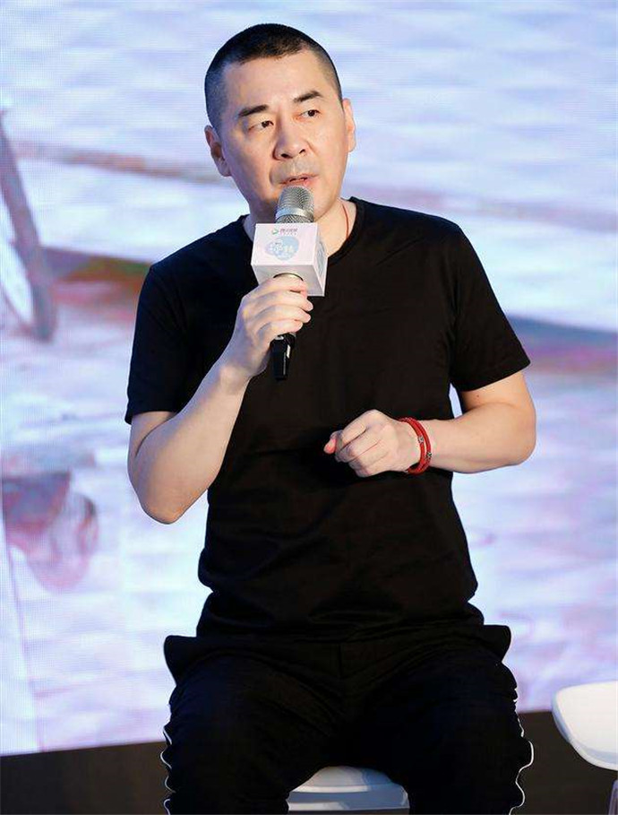 陈建斌前妻吴越照片 昔日恩爱夫妻离婚原因是什么