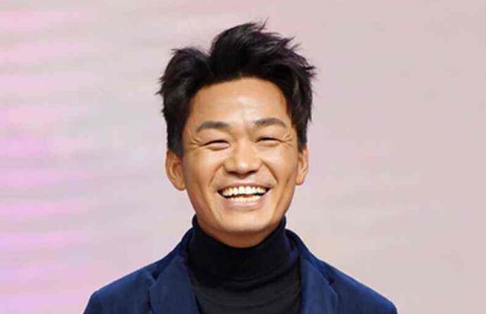 王宝强现身马蓉家 儿子与前妻共度亲子时光关系密切